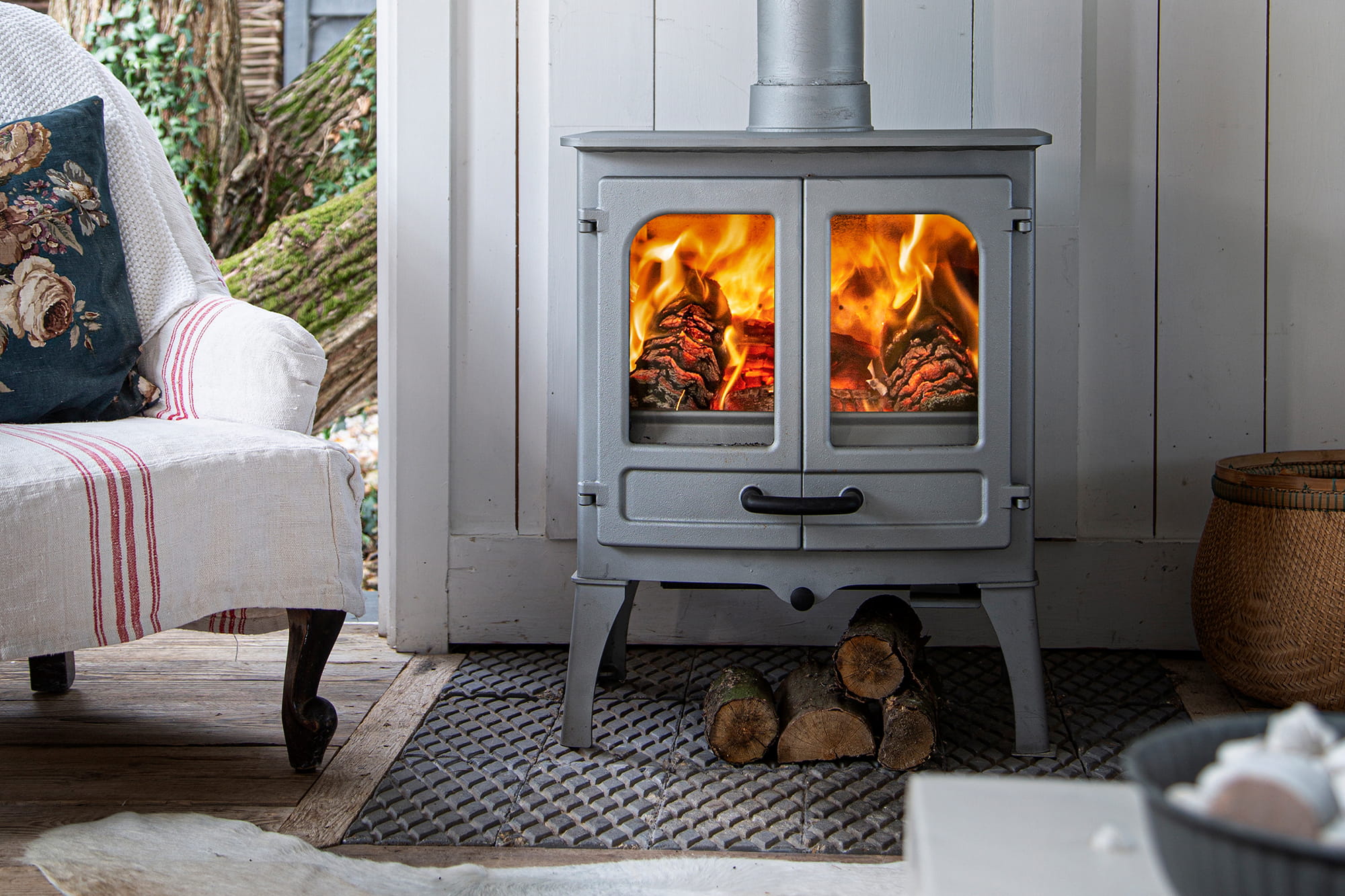 Prevent Soot Build Up: Tips for Clear Wood Stove Glass